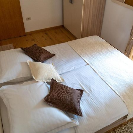 Apartments Linda Makarska Extérieur photo