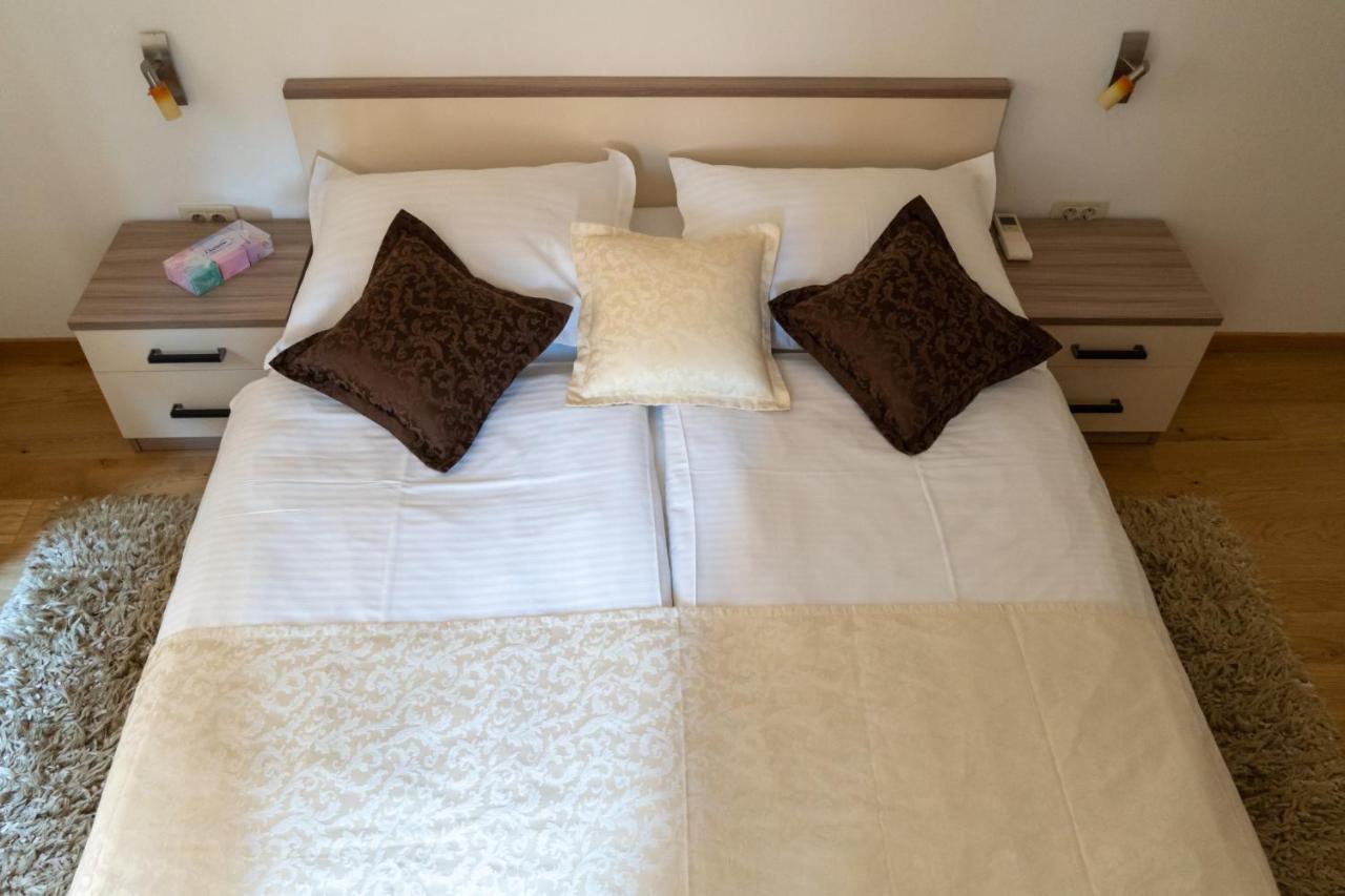 Apartments Linda Makarska Extérieur photo