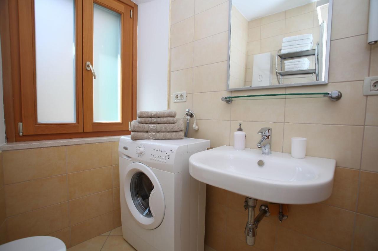 Apartments Linda Makarska Chambre photo